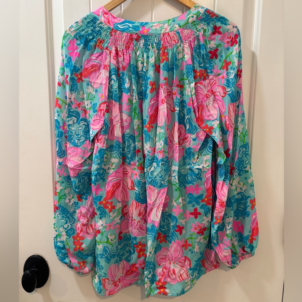 LILY PULIITZER | Elsa Floral Silk Top Surf Blue Luscious Lions Size M - Picture 6 of 11